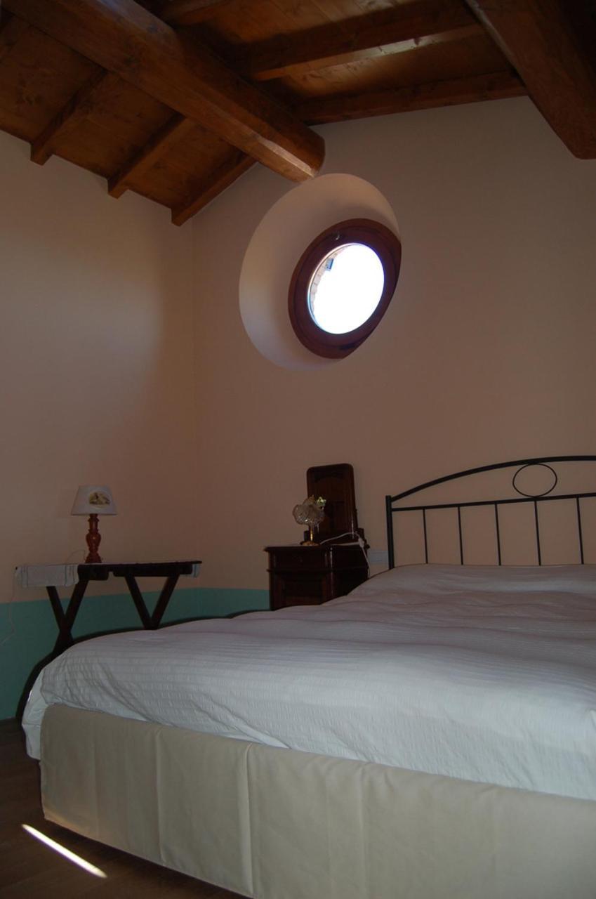 Agriturismo Il Filare Neviano degli Arduini Camera foto